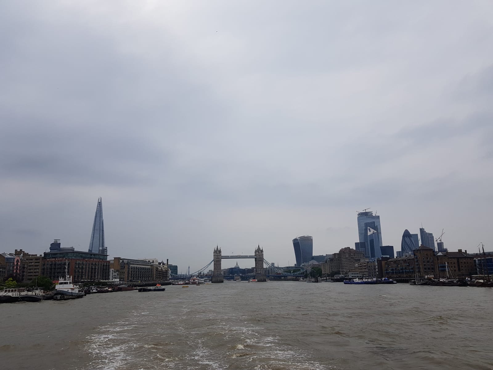 Tower Bridge von der Themse aus Tower Bridge